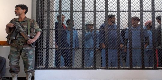 سام: 158 يمنيا ماتوا تحت التعذيب في السجون خلال أربع سنوات