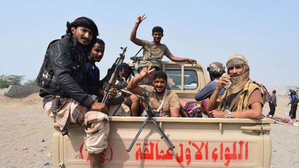 القوات الحكومية تعلن مقتل عشرات الحوثيين في الحديدة وإسقاط طائرة مسيرة