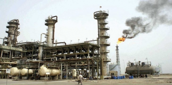 العراق يبدأ تصدير النفط إلى الأردن وسوريا
