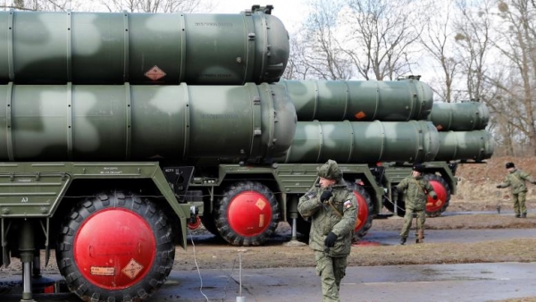 تركيا تبدأ تسلم صواريخ أس 400 الروسية والناتو يعرب عن قلقه