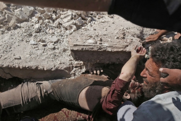 الأمم المتحدة: مقتل أكثر من 100 مدني في ضربات جوية بسوريا