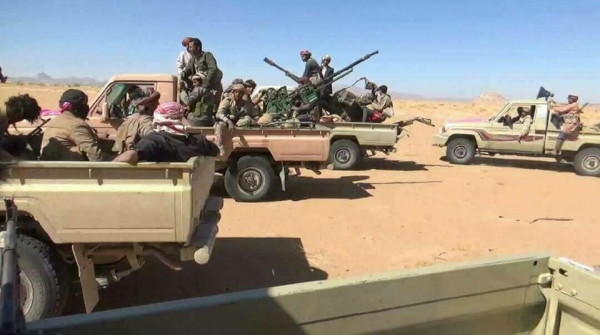 مسؤول في قيادة محور الجوف ينفي ادعاءات الحوثيين بوقوع انشقاقات عسكرية في المحور