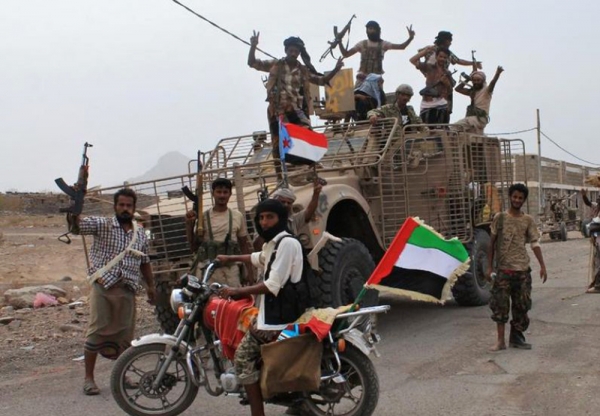 وزير الثقافة: الإمارات استغلت الأزمة لبناء مليشيات تؤمن لها السيطرة على الموانئ اليمنية