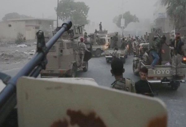 حرب الجنوب.. حلفاء الإمارات يفقدون السيطرة على مدينة شُقرة اليمنية
