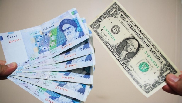 هل سينهي انضمام إيران للسويفت الروسي هيمنة الدولار؟
