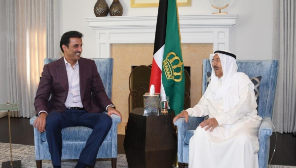 أمير قطر يزور أمير الكويت في مقر إقامته بنيويورك
