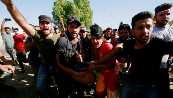 عشرات القتلى وآلاف الجرحى.. برلمان العراق يعقد جلسة طارئة لبحث الاحتجاجات