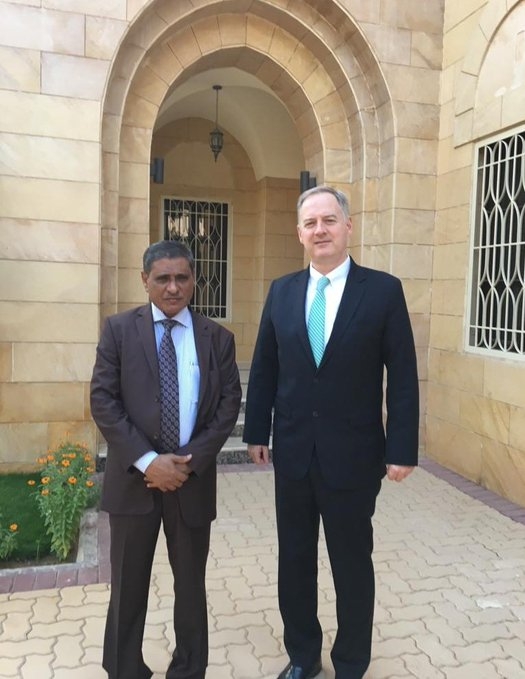 السفير الأمريكي يبحث مع البحسني التطورات السياسية والاقتصادية في اليمن