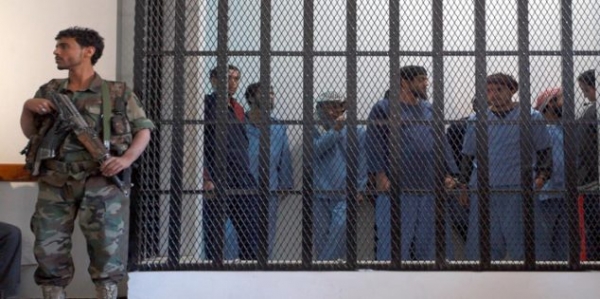صنعاء.. مختطفون في سجون الحوثيين يضربون عن الطعام