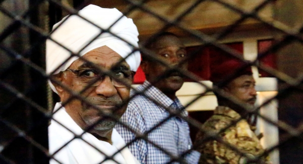 السودان يتحرك لحل الحزب الحاكم السابق ويلغي قانون النظام العام