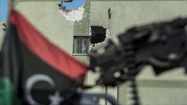 الحكومة الليبية: طيران أجنبي يقصف أهدافا بمصراتة