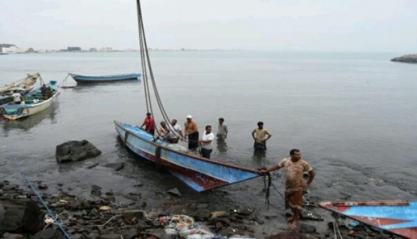 جماعة الحوثي: سفينة إماراتية تحتجز الصيادين اليمنيين