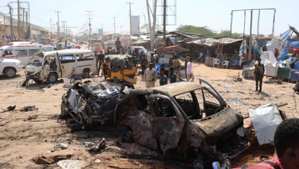 الاستخبارات الصومالية تتهم بلدا أجنبيا بالتخطيط للتفجير الذي وقع في مقديشو