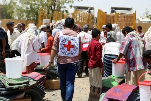 مسؤول يمني يتهم الحوثيين باقتحام مكتب الصليب الأحمر بالحديدة وطرد الموظفين