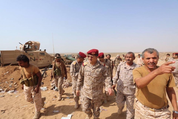 وزير الدفاع: القوات المسلحة قادرة على تحرير العاصمة صنعاء