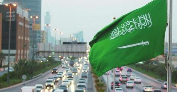  كورونا.. السعودية تسجل أول وفاة وارتفاع الإصابات لـ767