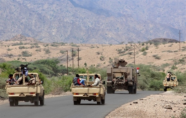 وساطة عسكرية تفشل بوقف تحركات القوات الحكومة بمحافظة أبين
