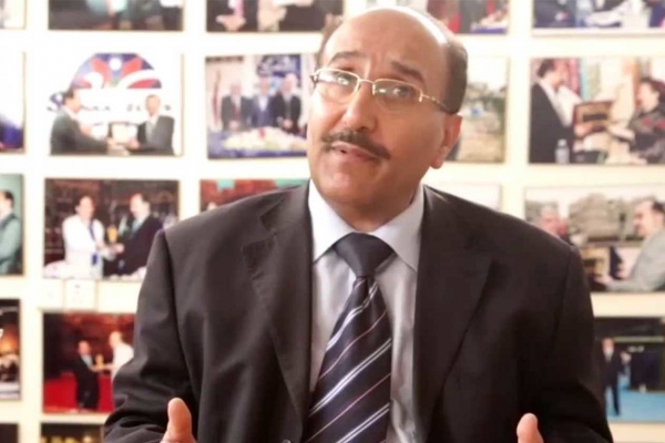 تنديد يمني واسع باختطاف الحوثيين وزير الثقافة الأسبق خالد الرويشان