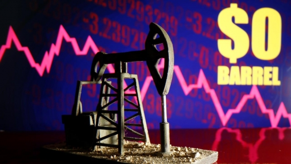 كيف أوصل المضاربون أسعار النفط الأميركي إلى ما دون الصفر؟