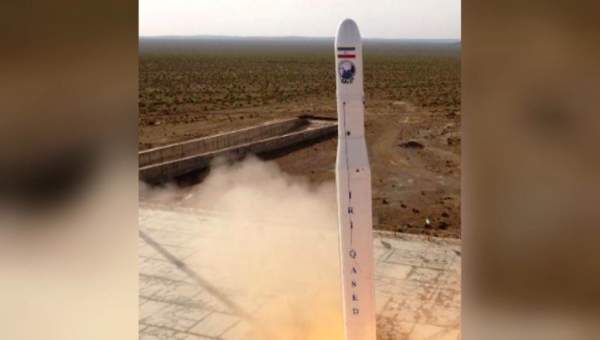 إيران تعلن إطلاق أول قمر صناعي عسكري وأميركا تندد