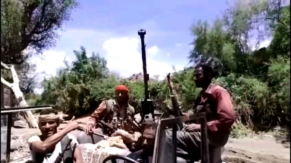 الجيش يعلن مقتل وأسر 18 حوثياً خلال مواجهات بالضالع