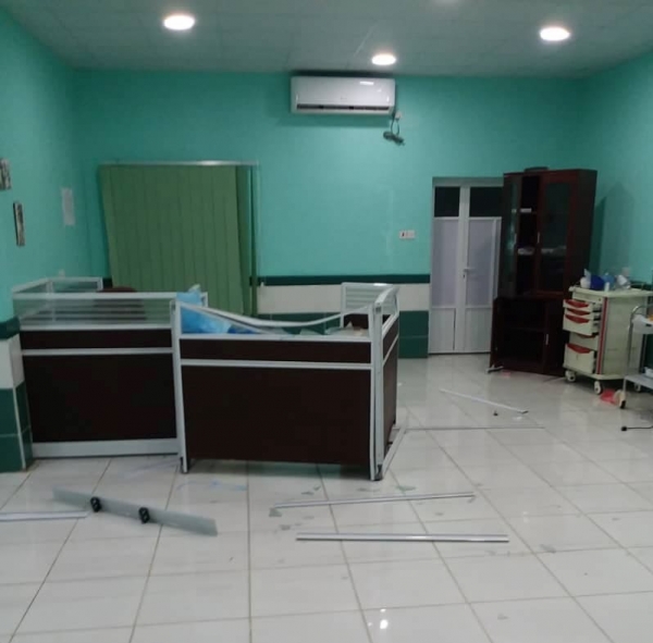مواطنون يعتدون على طاقم طبي في أحد مراكز الحجر الصحي بعدن