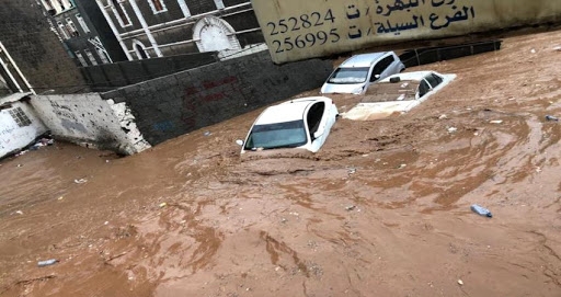 الأرصاد يحذر من هطول أمطار غزيرة في عدن وحضرموت والمهرة