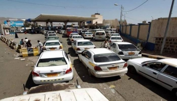 وزير يمني: الحوثيون يفتعلون أزمة مشتقات نفطية لتمرير شحنات وقود إيرانية مهربة