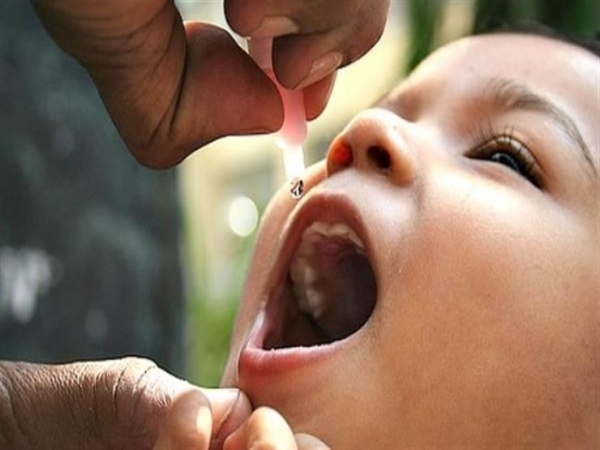 اليونيسف تُطعِّم أكثر من مليون طفل ضد شلل الأطفال في 13 محافظة يمنية
