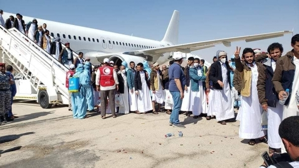 الإفراج عن 351 أسيرا في إتمام صفقة تبادل الأسرى بين الحكومة والحوثيين