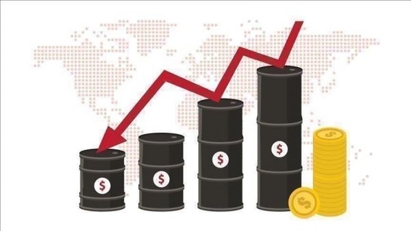 أسعار النفط بأدنى مستوى في 5 شهور بضغط قيود 