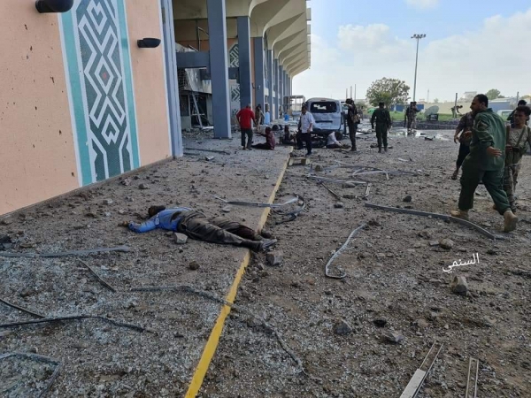 ارتفاع إحصائية قتلى تفجيرات مطار عدن إلى 27