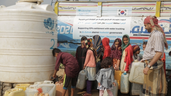 يونيسف تعلن توفير مياه الشرب لأكثر من 10 آلاف أسرة نازحة في اليمن