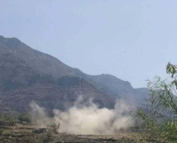 تعز.. الجيش يحبط هجوماً للحوثيين على مواقع في جبهة الأحكوم جنوبي المحافظة