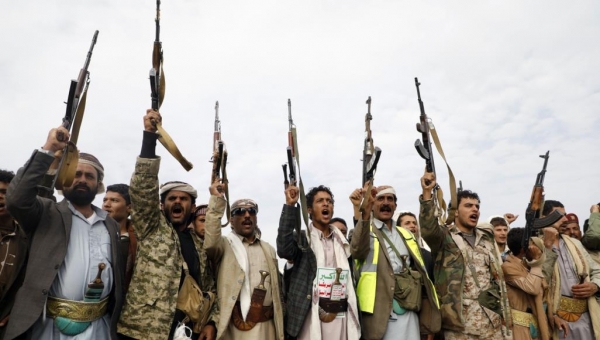 حملة للحوثيين في عمران تنتهي بنزوح السكان في إحدى القرى
