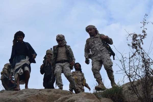 صعدة.. تجدد المواجهات بين الجيش الوطني والحوثيين في رازح..ومصرع عدد من عناصر الجماعة
