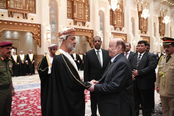 سلطان عمان يبعث برقية تهنئة للرئيس هادي بمناسبة ذكرى عيد الوحدة