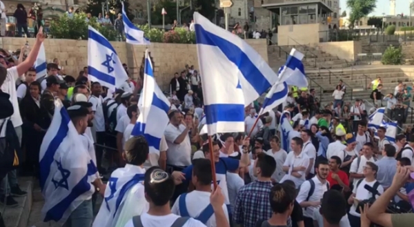 منع مسيرة الأعلام.. متطرفون يهود ينددون برضوخ إسرائيل.. وحماس تحذر