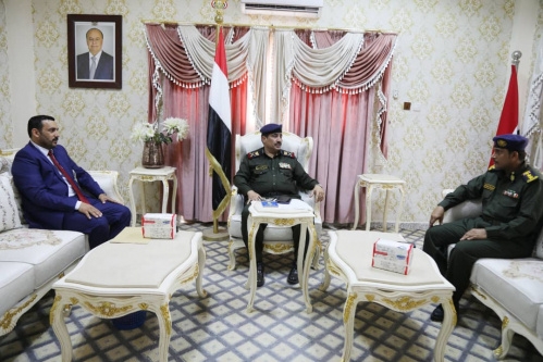 وزير الداخلية يشدد على أهمية تماسك القوى الأمنية في سقطرى