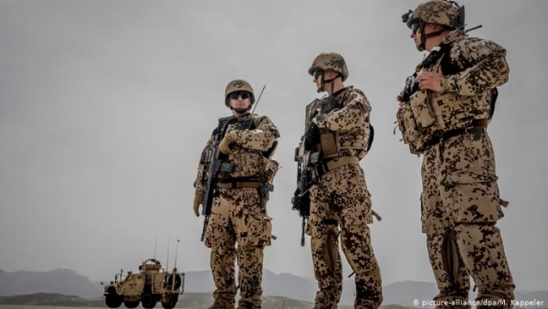 حاولا الاتصال بالسعودية لتمويلهما.. - ألمانيا.. القبض على جنديين سابقين حاولا تجنيد محاربين للقتال في اليمن