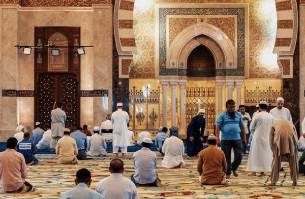 ترحيل إمام مسجد عربي من بلجيكا بزعم 