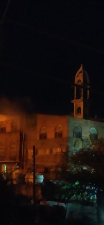 الحوثيون يشنون قصفا يستهدف أحياء سكنية بمدينة تعز