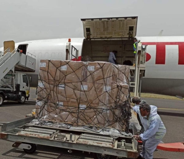 وصول طائرة شحن على متنها مستلزمات طبية إلى مطار صنعاء