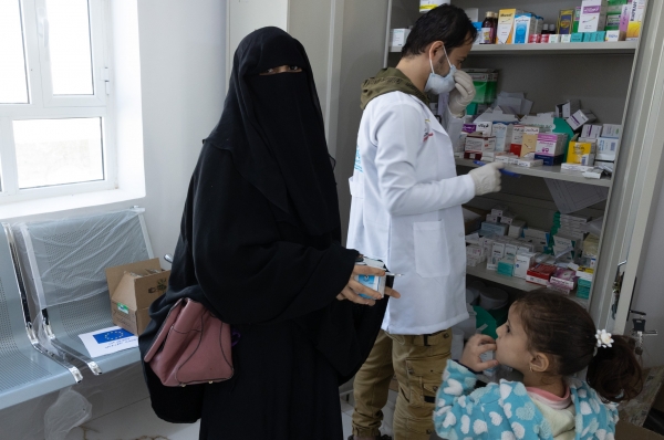 الهجرة الدولية تعلن تقديم 44 طن من المستلزمات الطبية في مأرب