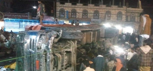 مقتل وإصابة خمسة أشخاص بحادث مروع بأحد أسواق صنعاء