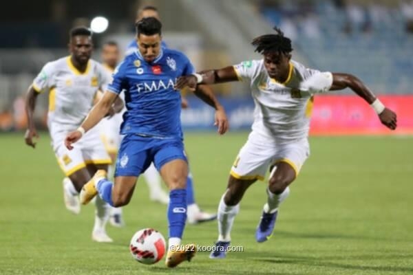 الهلال يهزم الاتحاد في الكلاسيكو السعودي