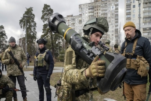 روسيا تعلن السيطرة على مناطق جديدة واستهداف مقاتلين أجانب وتفاؤل من سير المفاوضات