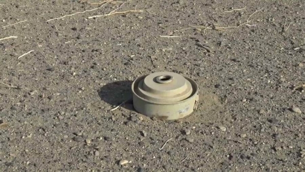 مقتل إمرأة بإنفجار لغم حوثي في الزاهر بمحافظة البيضاء