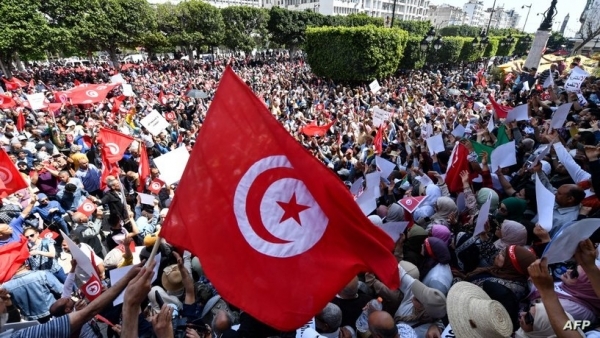 تونس.. اتحاد الشغل يدعو لإضراب عام في 16 يونيو ومخاوف من 