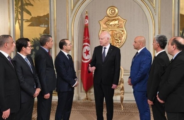 استقالة عضو بهيئة الانتخابات التونسية تضامنا مع القضاة